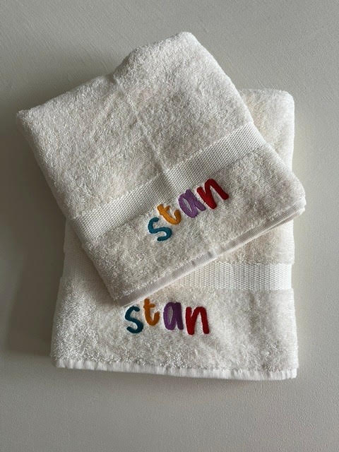 Geborduurde handdoek met naam